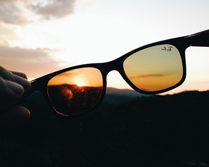 GUIDE TO SUNGLASSES, BUYER’S GUIDE TO SUNGLASSES